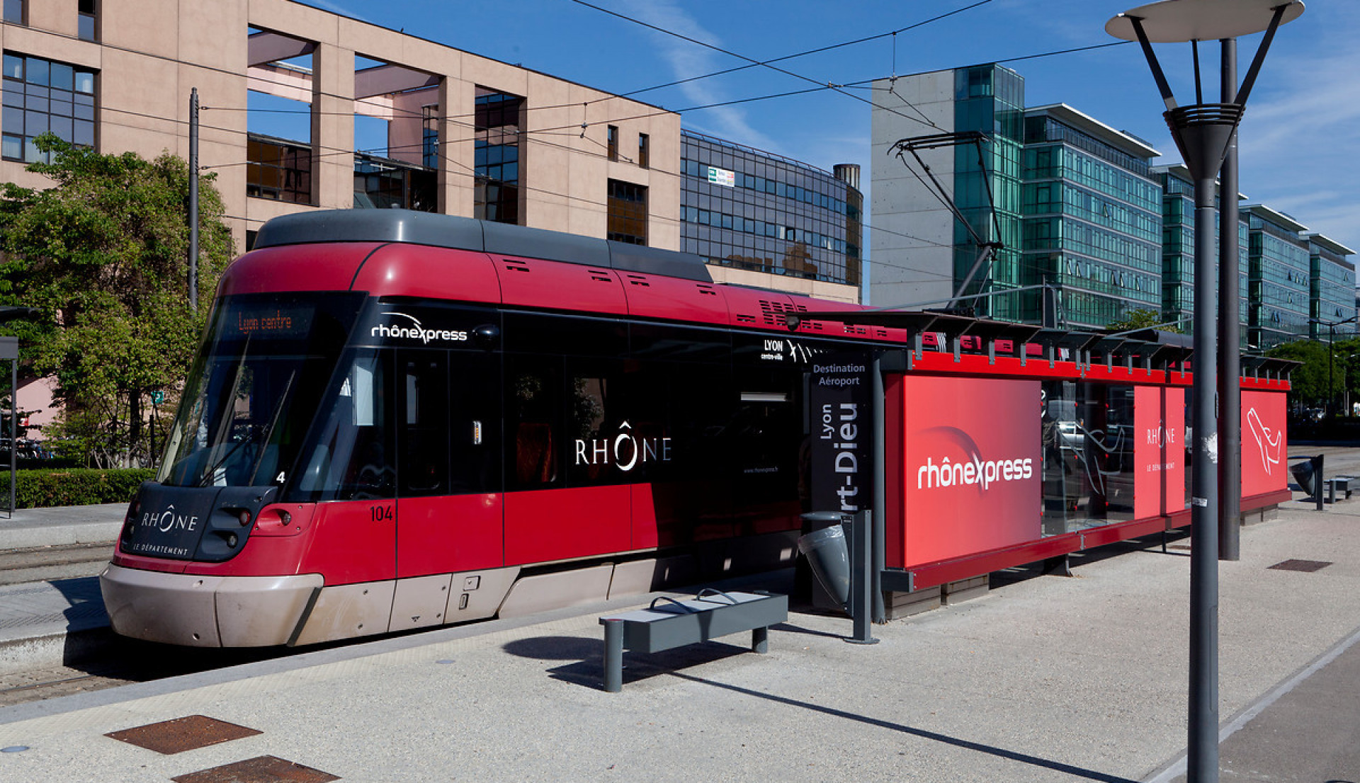 Rhônexpress, the tram driving momentum in Lyon