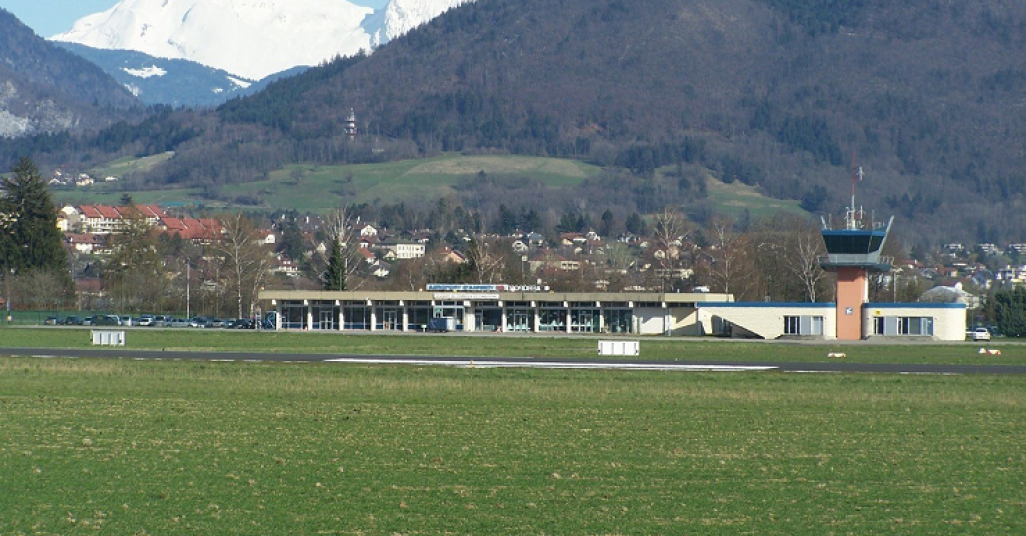 aeroport d'Annecy @copyright Florian Pepellin