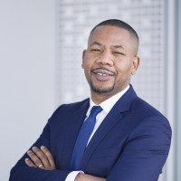 Portrait de Cheikh Daff, Directeur des Ressources humaines et du Développement durable