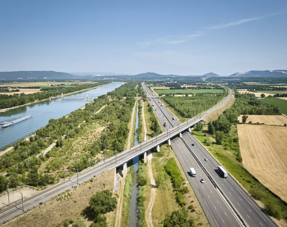 A7; Drone: Montelimar Nord --> Senas