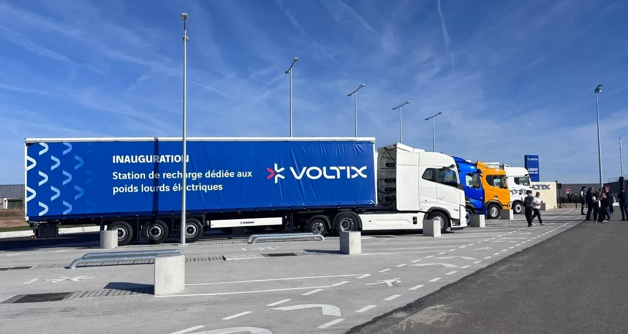 Voltix inaugure à Vierzon la station de recharge la plus puissante de France dédiée aux poids lourds électriques